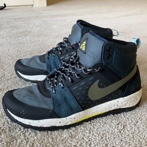 Old School Nike ACG Boots